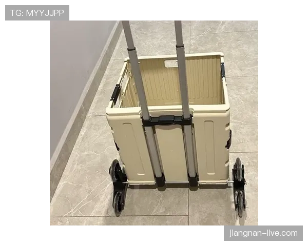 韩旭买菜推车上竟然塞满了高档护肤品？日常和赛场差距也太大了吧！